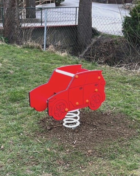 VVZ-SH008 Rugós játék Autó