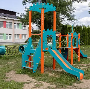 A játék és a felfedezés új világa kelt életre a Turie községi iskolánál A játék és a felfedezés új világa kelt életre a Turie községi iskolánál